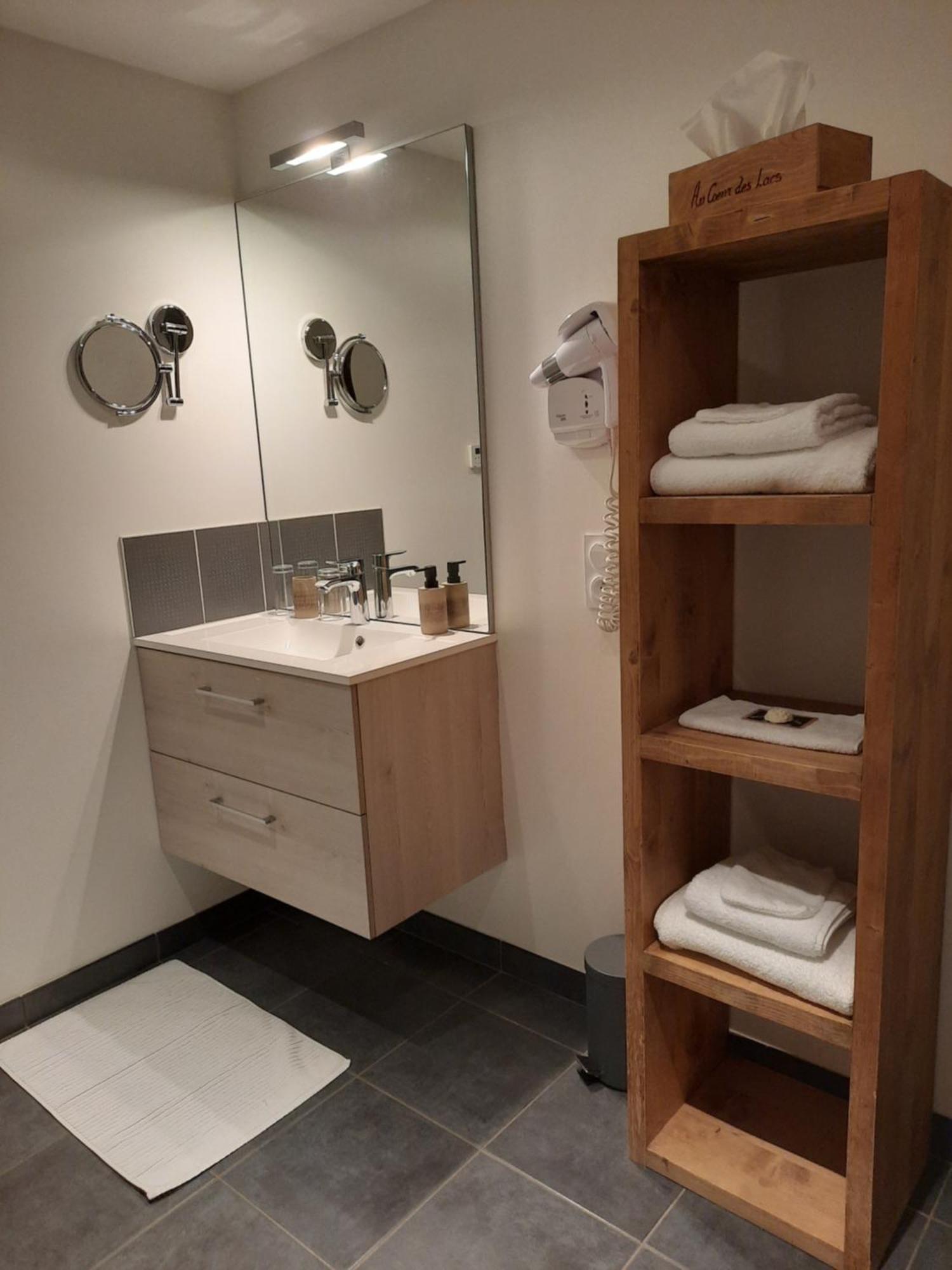 Au Coeur Des Lacs - Chambres D'Hotes Gerardmer Ruang foto
